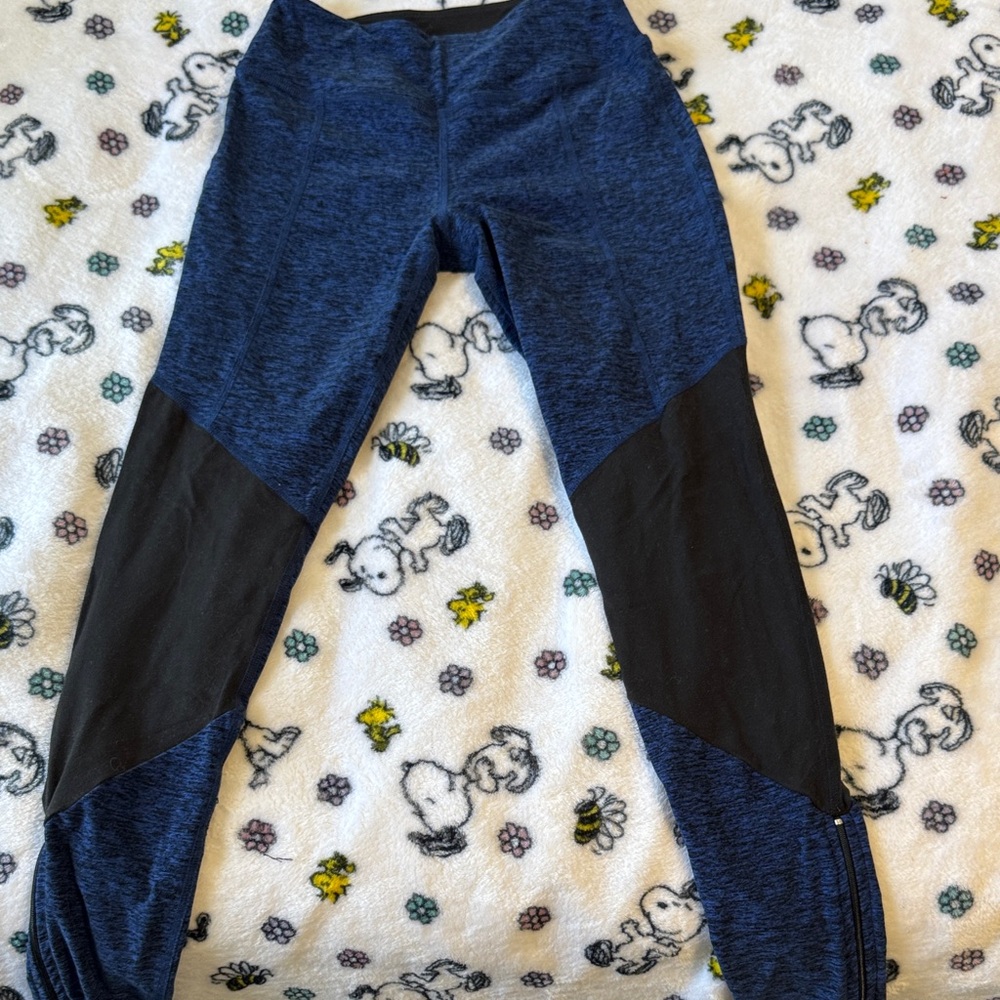Beyond Yoga Navy and Black Leggings